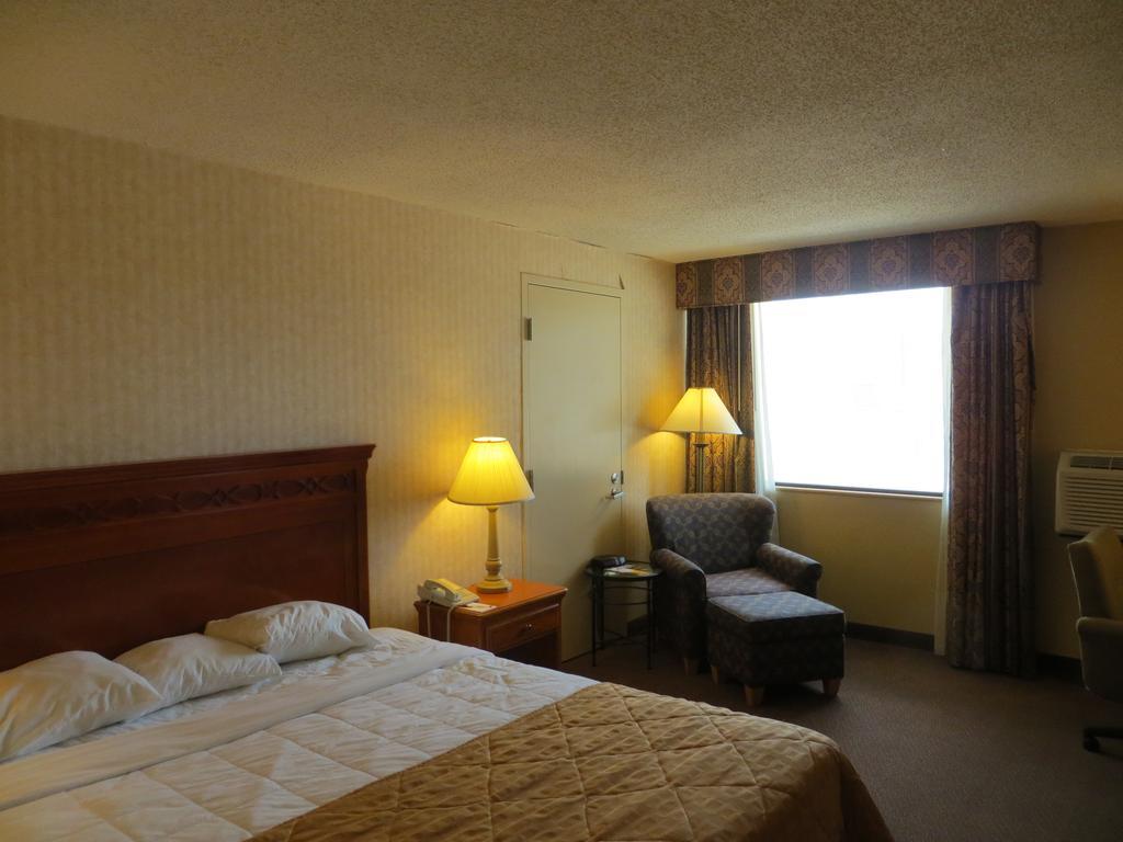 Gateway Hotel Dallas Park Central Chambre photo
