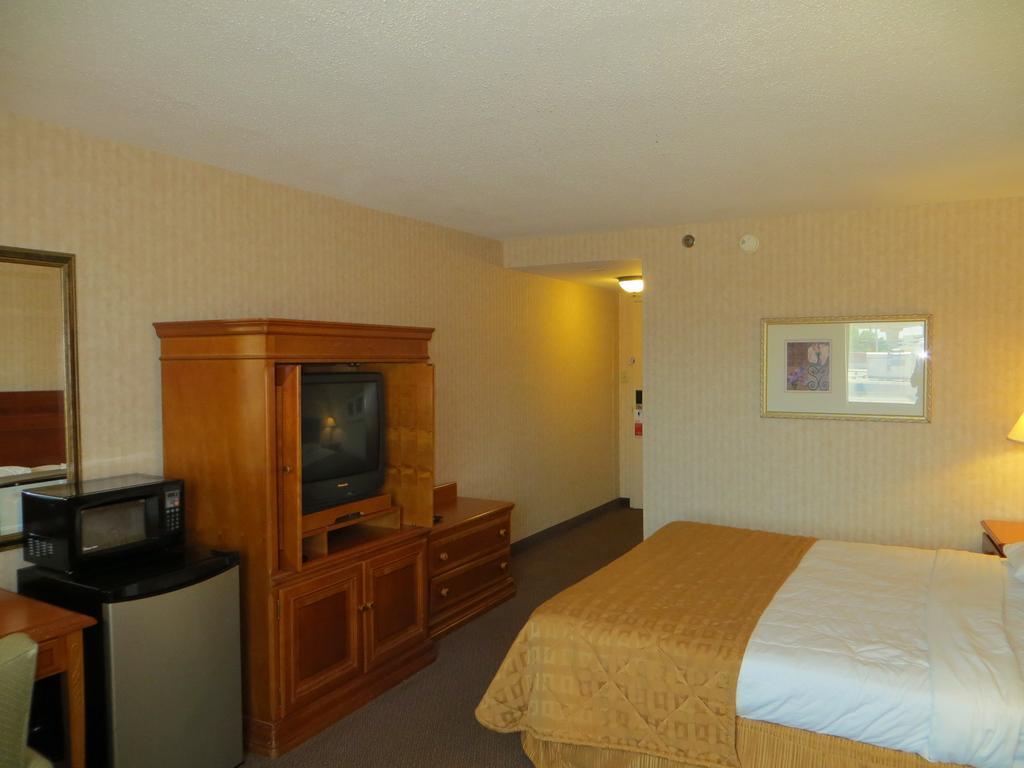 Gateway Hotel Dallas Park Central Chambre photo