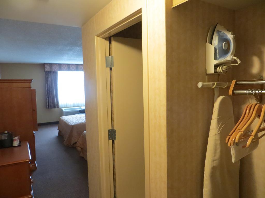 Gateway Hotel Dallas Park Central Chambre photo
