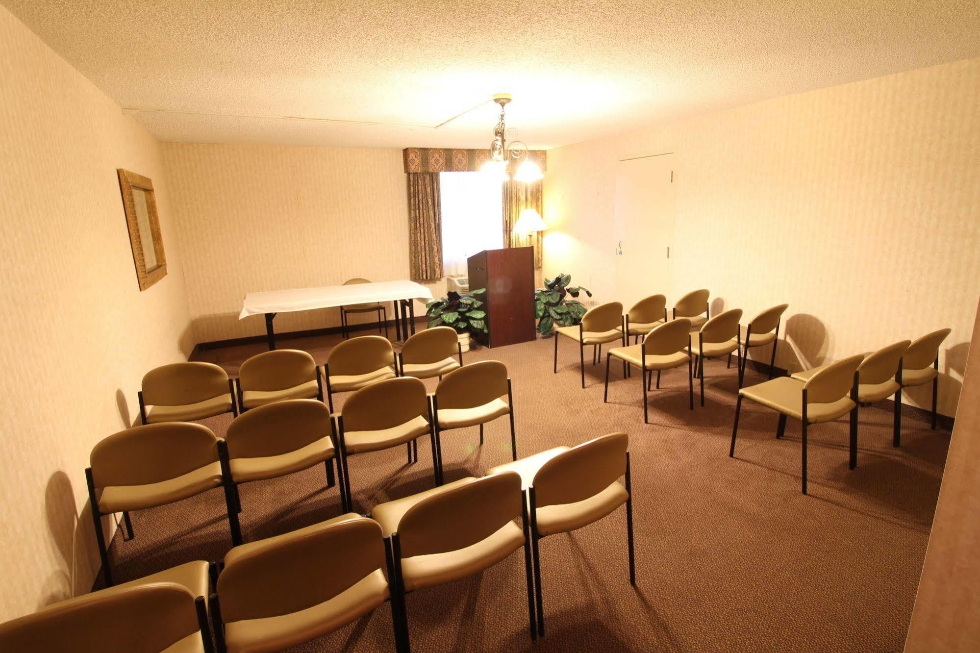 Gateway Hotel Dallas Park Central Extérieur photo